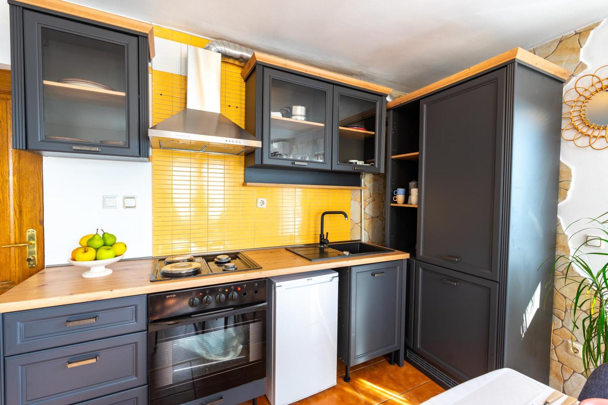 Вилла Olive Garden House In Zrnovnica With A View & Bbq Экстерьер фото