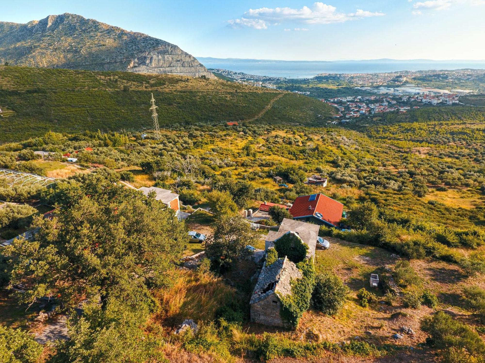 Вилла Olive Garden House In Zrnovnica With A View & Bbq Экстерьер фото